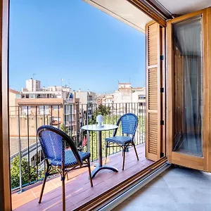 Chic! By Alegria Apartment