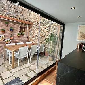Barri Antic Bed & Breakfast