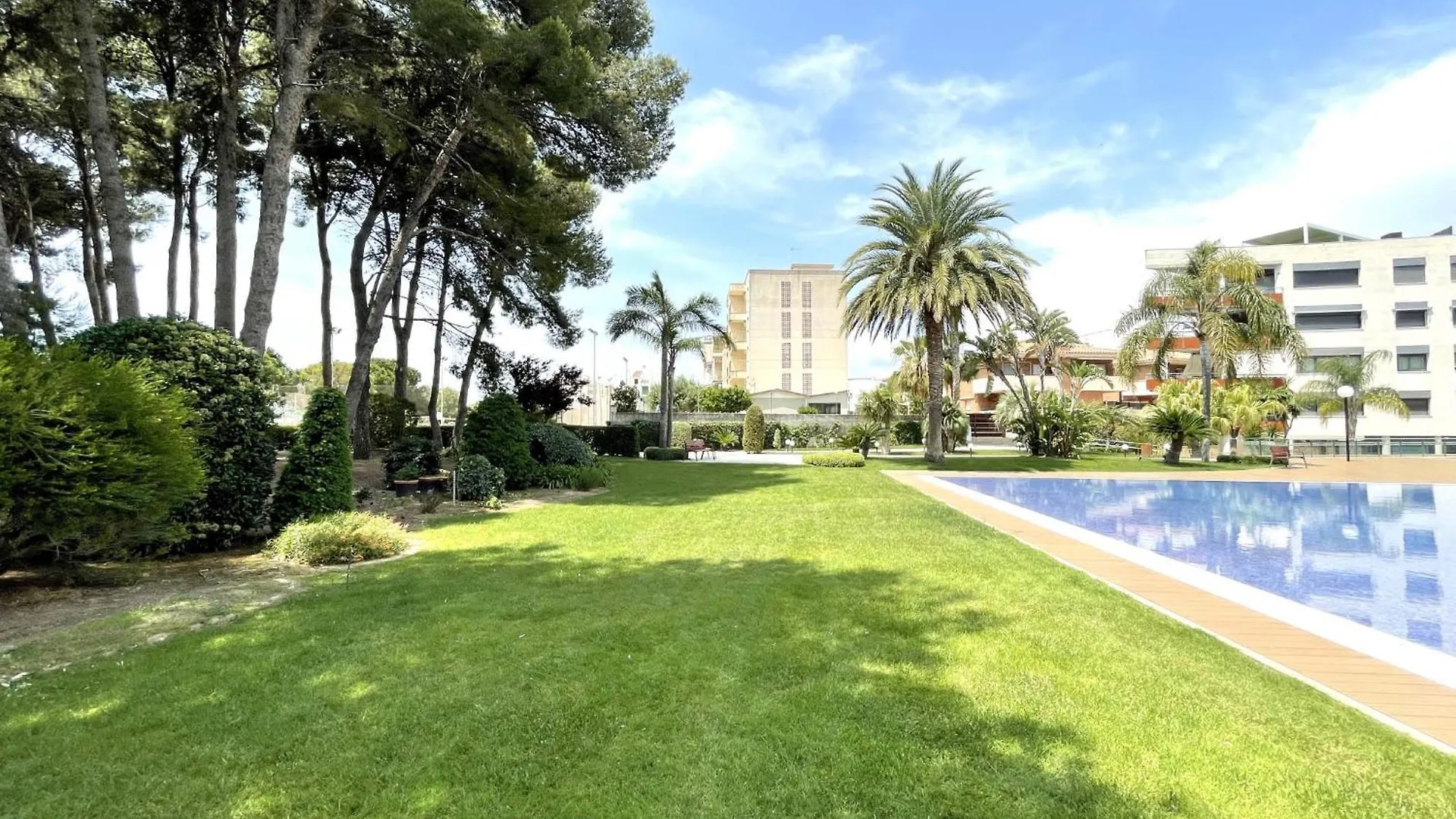 Apartment Luxurycambrils Resort&Spa