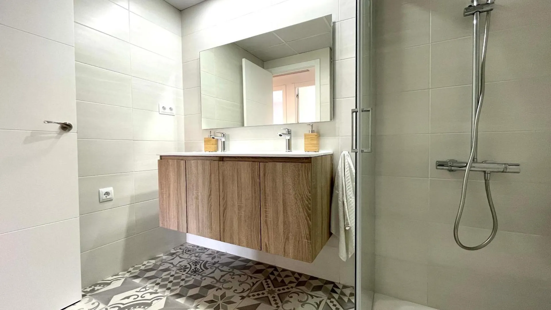 Luxurycambrils Resort&Spa Apartment