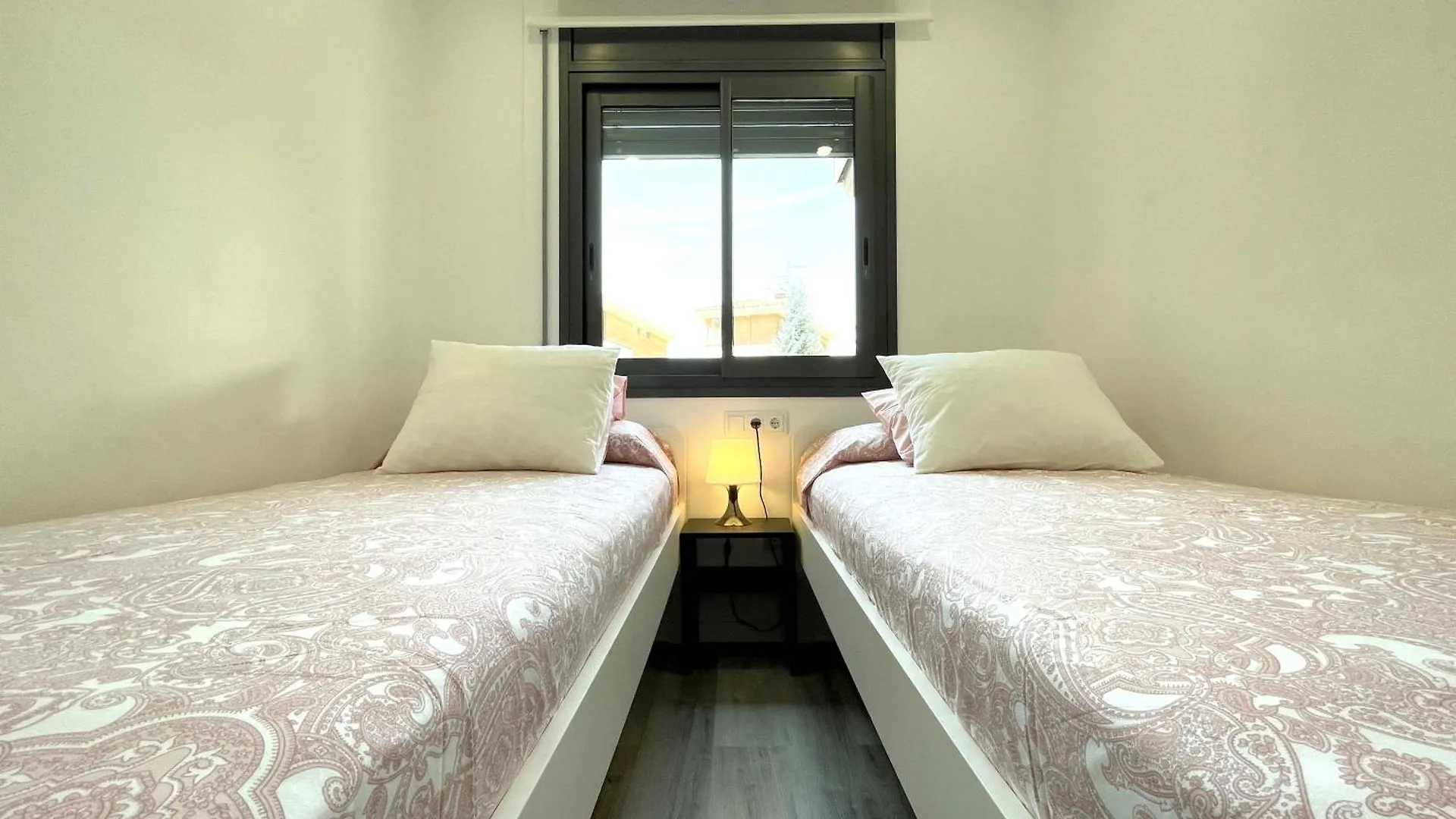 Luxurycambrils Resort&Spa Apartment